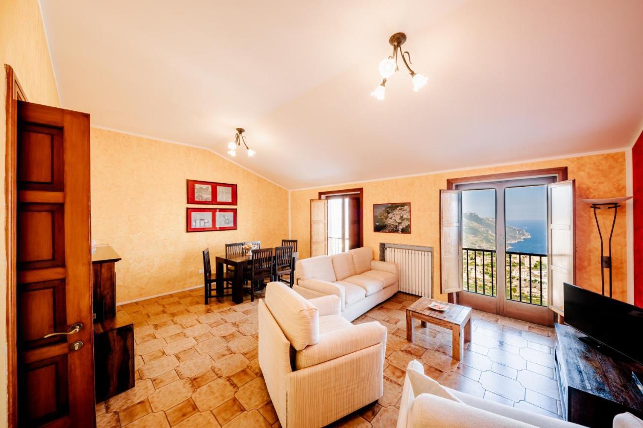 Appartamento Ilaria In Villa Laura 스칼라 외부 사진